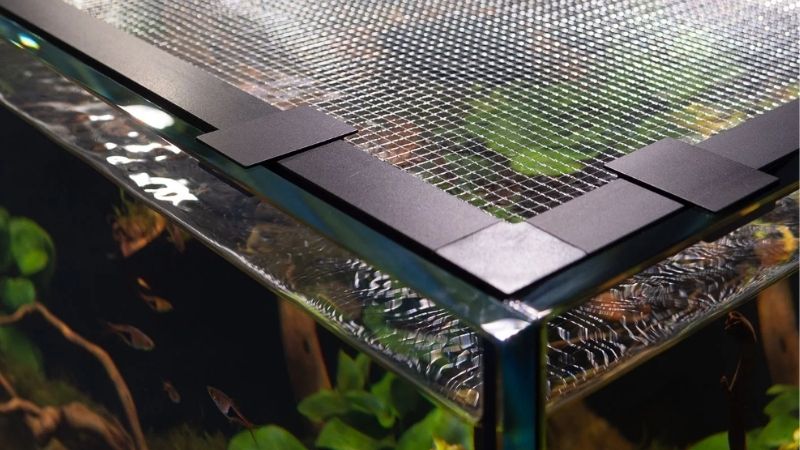 best aquarium lid with feeding hole