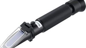 Best Refractometer for Saltwater Aquarium: Top Top Picks