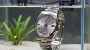 Best Titanium Watches for Everyday Wear
